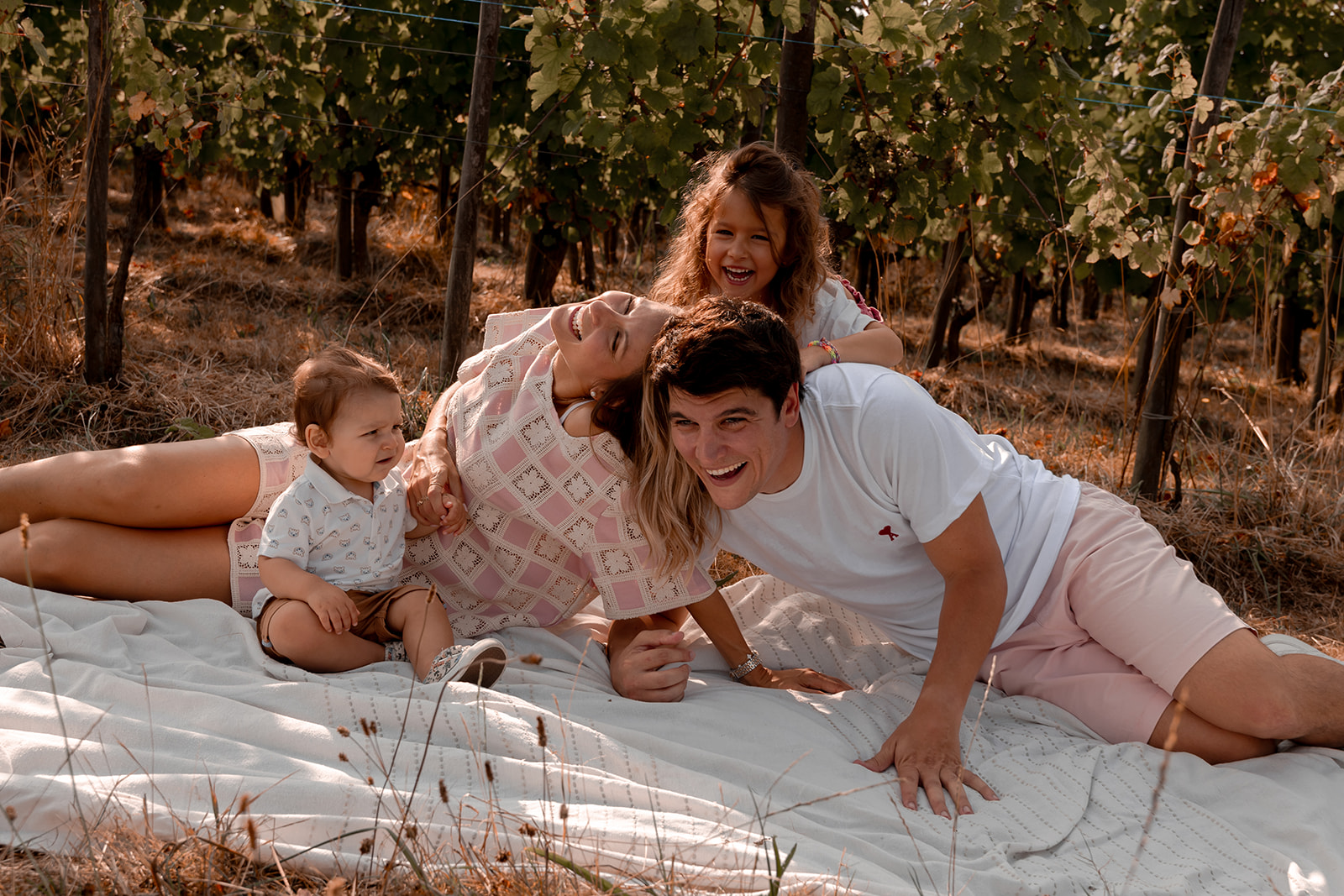 Elise Romain Lou et Augustin 136